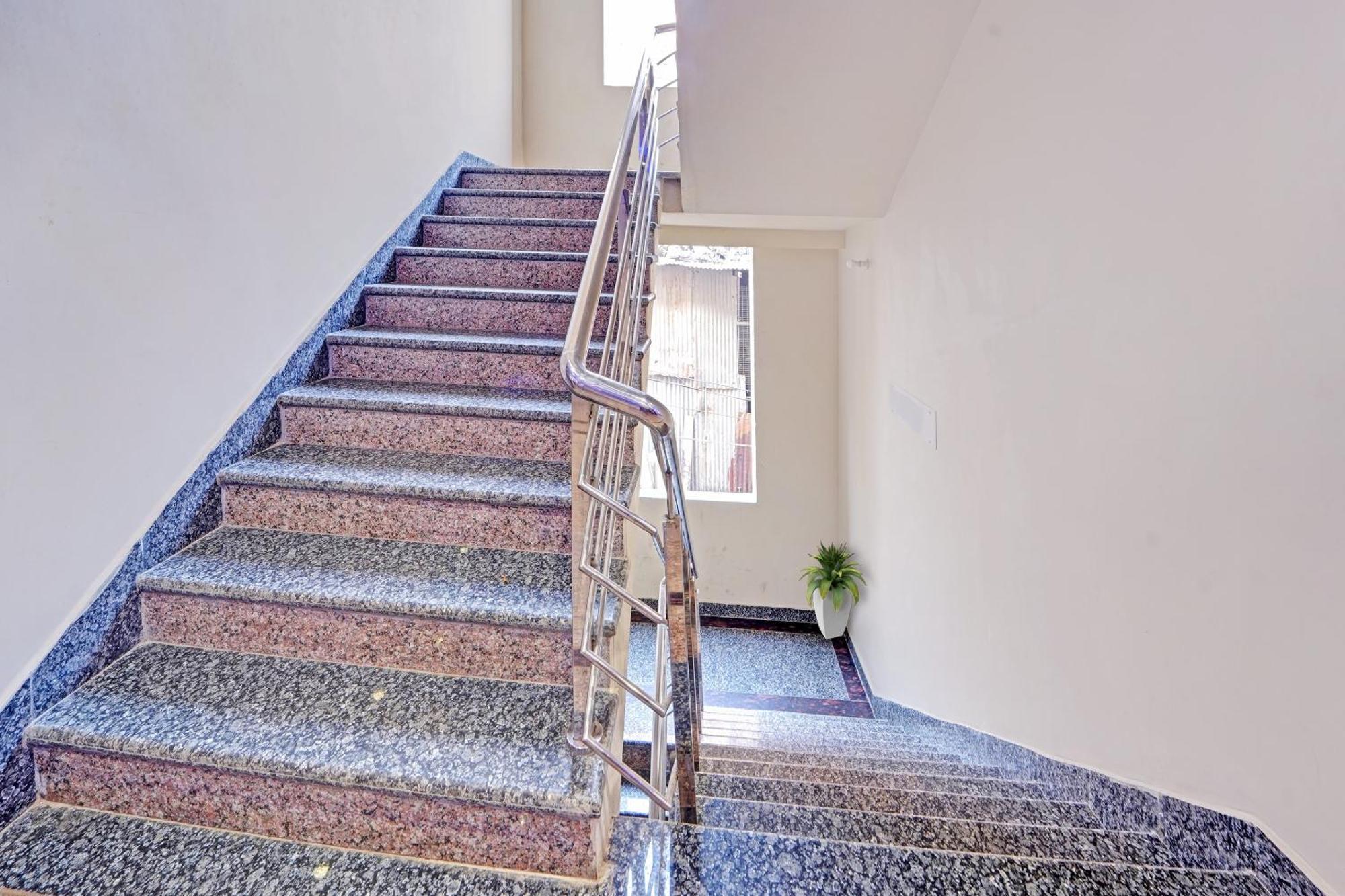 פאטנה Hotel O Saharsh Hotel מראה חיצוני תמונה